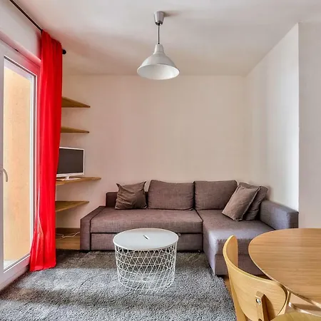°apartment With Balcony & Parking°